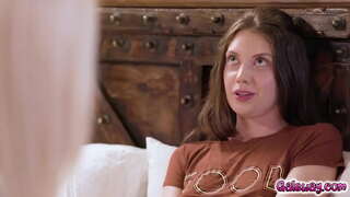 Գաղտնի սերը երկու տաք лесбиянками